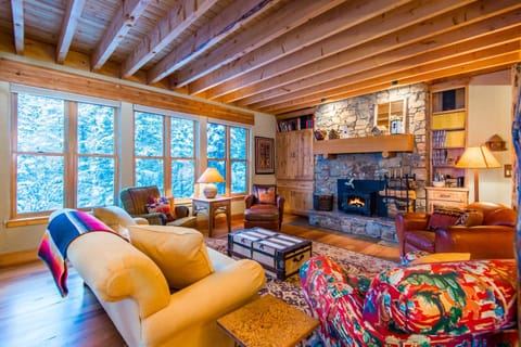 Private and Peaceful, Mtn Views, Stream, Family Friendly, Separate Guest Room House in Sundance