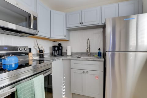 Walk to Everything! Johns Pass Gem with Dock Access Apartment in Madeira Beach