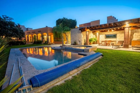Property building, Patio, Garden, Swimming pool, sunbed
