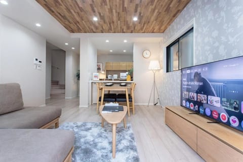 TV and multimedia, Living room, Seating area