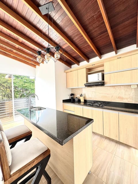 Kitchen or kitchenette, Dining area, stove