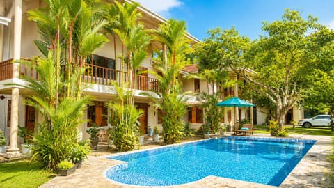 Property building, Swimming pool