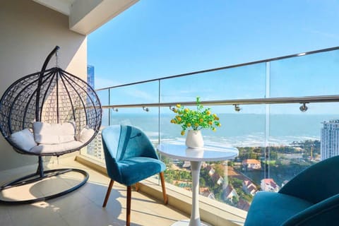 Day, Natural landscape, Balcony/Terrace, Sea view