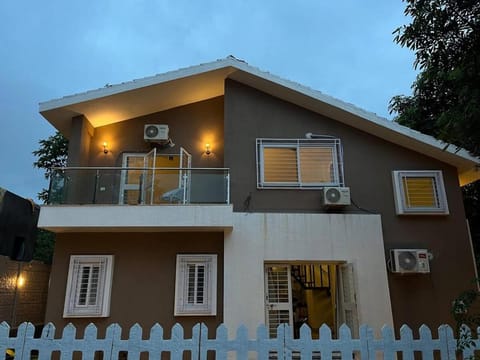 Property building, Balcony/Terrace
