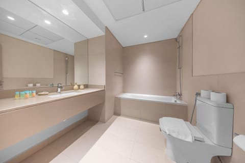 Family Friendly 2BR near Ferrari World & Yas Mall Apartment in Abu Dhabi