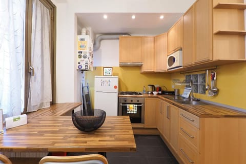 Coffee/tea facilities, Kitchen or kitchenette, Dining area, dishwasher, minibar, oven, pet friendly, stove, toaster