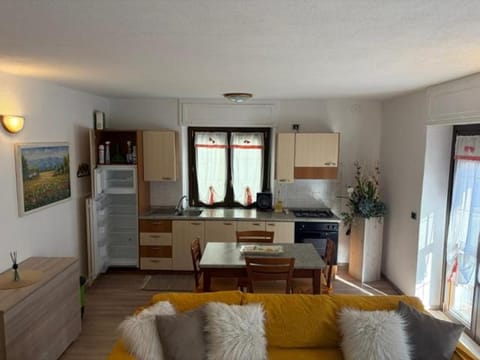 Spazioso Appartamento in Via Valtellina Aprica Apartment in Aprica