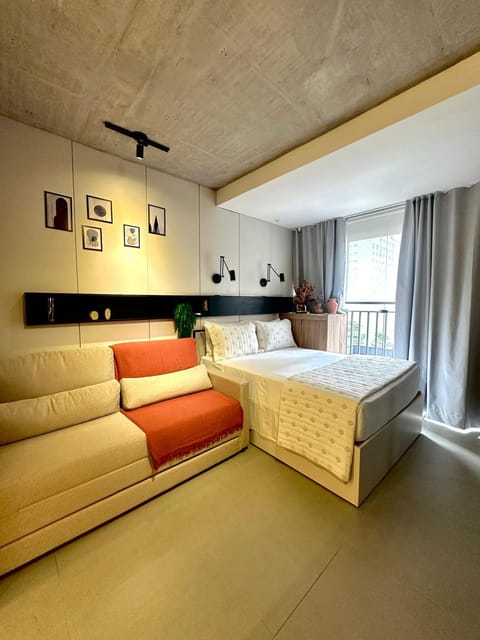 Bed, Living room, Bedroom