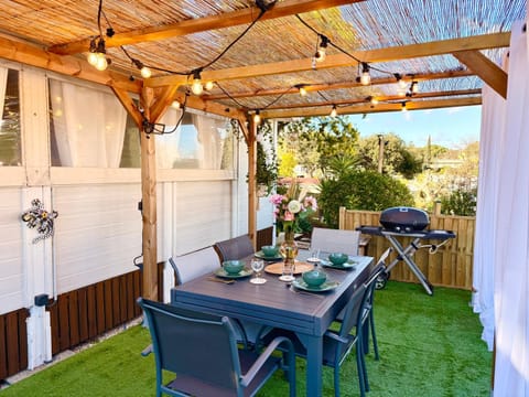 Patio, Balcony/Terrace