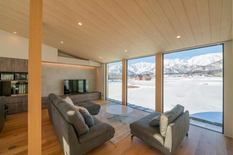 Natural landscape, Living room, Mountain view