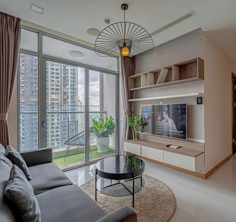 Communal lounge/ TV room, TV and multimedia, Living room, Seating area, Evening entertainment