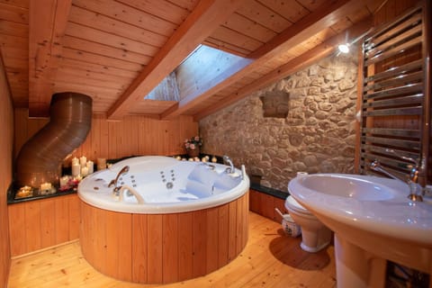Hot Tub, Hot Tub, Bathroom, Bath