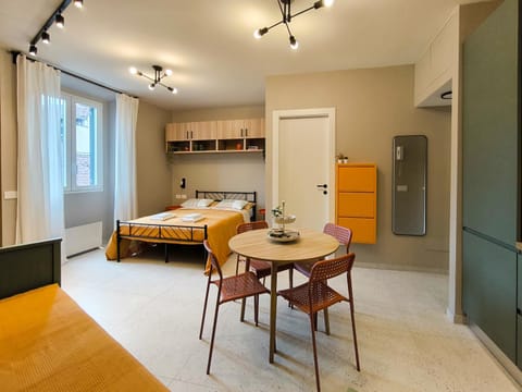 Bed, Bird's eye view, View (from property/room), Dining area, heating, internet, kitchen, air conditioner