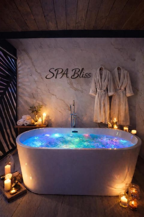 Hot Tub, Hot Tub, Bathroom, Bath