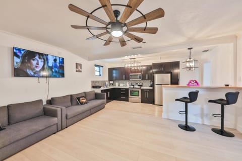 Release your nature House in Hallandale Beach