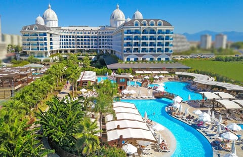 Bird's eye view, Garden, Beach, Swimming pool, Family