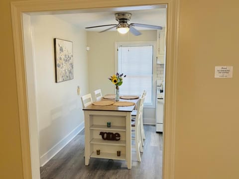 Close-to-Everything Midtown Cottage House in Hattiesburg