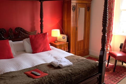 The Old Court Hotel Hotel in West Oxfordshire District