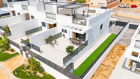Property building, Bird's eye view, Location