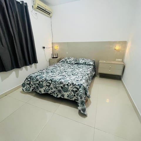Bed, Bedroom, locker, air conditioner