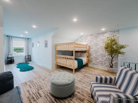 Communal lounge/ TV room, Bed, Minigolf, Bedroom, bunk bed