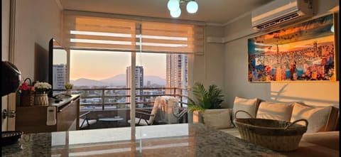 Balcony/Terrace, Mountain view