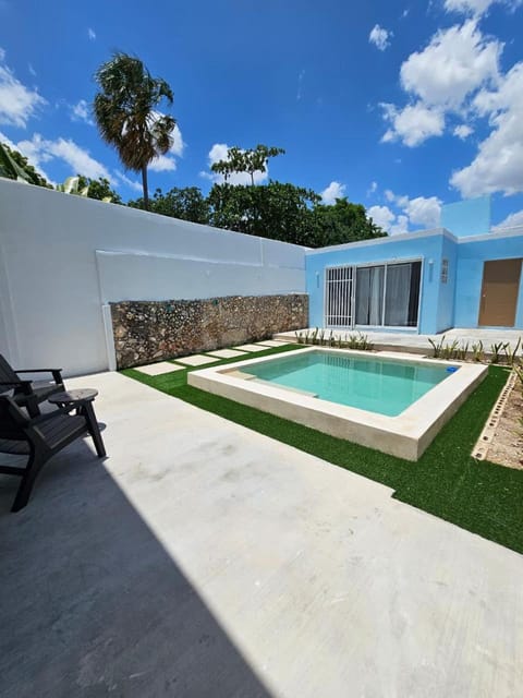 Patio, Garden, Living room, Swimming pool