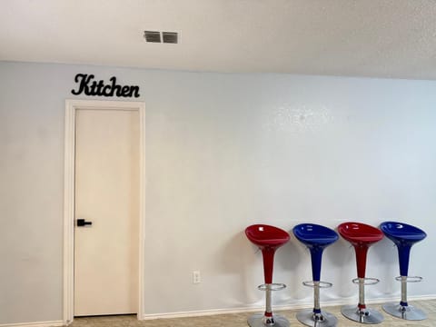 Cozy Family Vacation Home House in Arlington