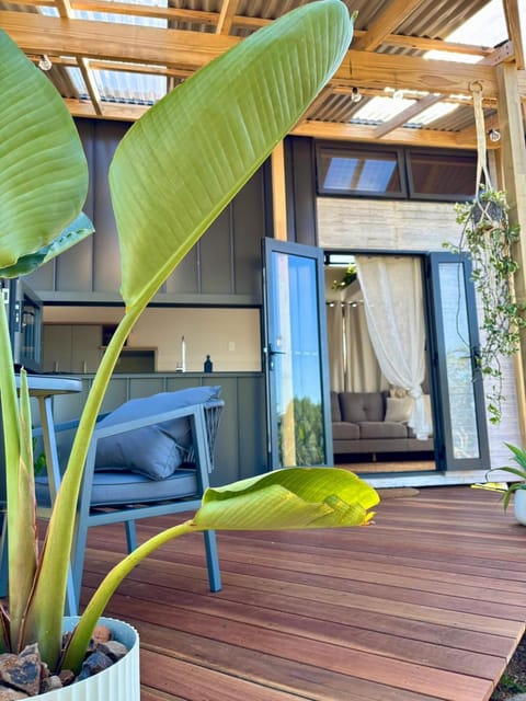 Patio, View (from property/room), Balcony/Terrace, Seating area, Dining area