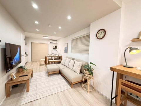 Communal lounge/ TV room, TV and multimedia, Living room, Seating area