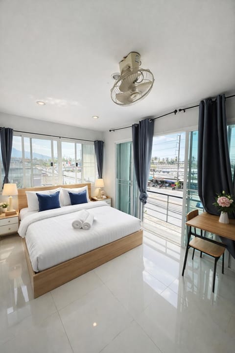 Leo Guest House Apartment in Khuekkhak