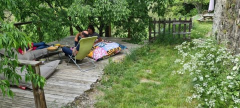 Day, Natural landscape, Garden, Garden, Balcony/Terrace, group of guests