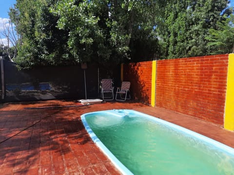 Day, Swimming pool