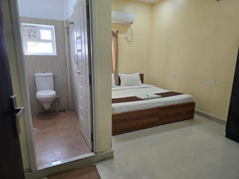 Bathroom, Bedroom