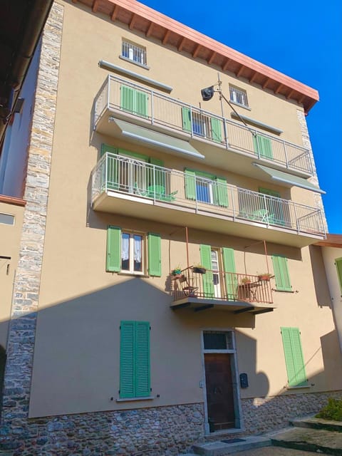 Casa Vicolo Fiori, a soli 2 minuti dal lago Apartment in Domaso