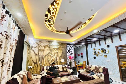 Living room, Decorative detail, Seating area