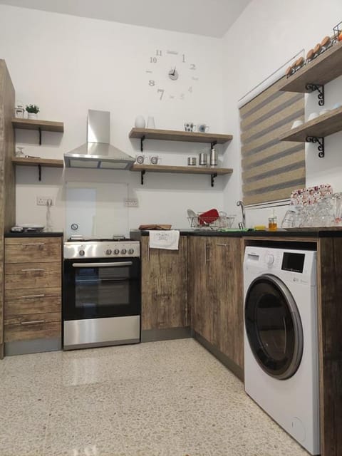 Large duplex apartment with spa 10min walk from Malta Airport - sleeps 7 Apartment in Saint Paul's Bay