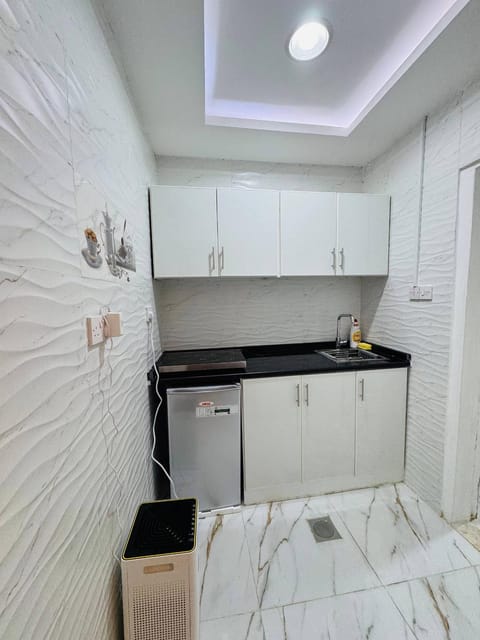 Home plus room 13 Apartment in Abu Dhabi