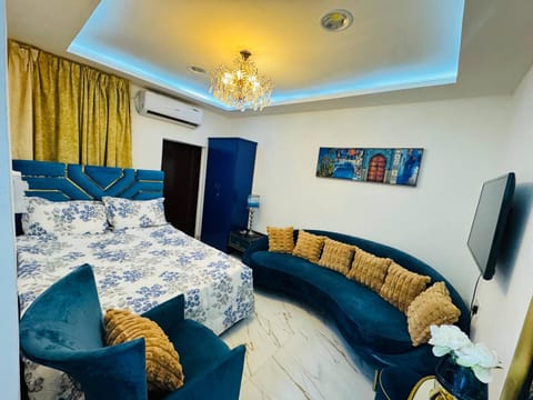 Home plus room 13 Apartment in Abu Dhabi