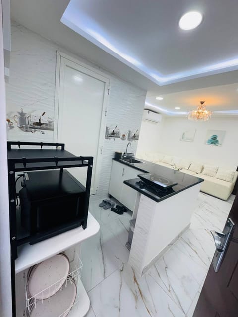 Home plus room 14 Apartment in Abu Dhabi