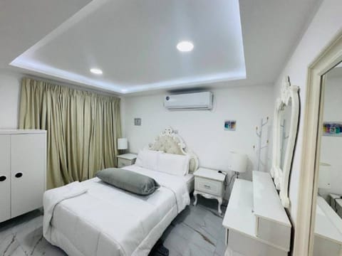 Home plus room 14 Apartment in Abu Dhabi