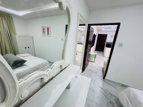 Home plus room 14 Apartment in Abu Dhabi