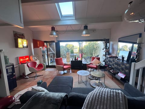 Communal lounge/ TV room, Living room, Lounge or bar, Seating area