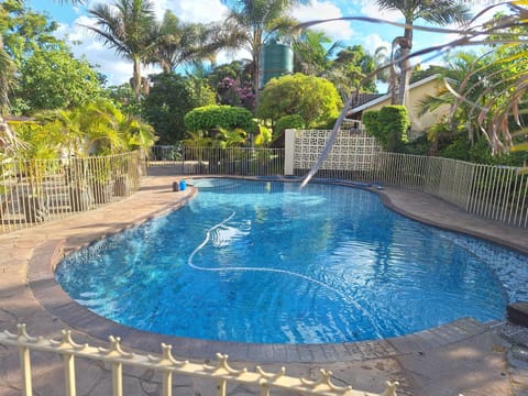 Swimming pool, Swimming pool