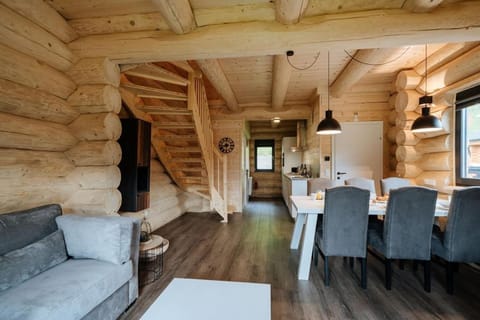 Luxury Chalet near Ski Slopes Apartment in Friuli-Venezia Giulia