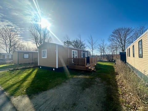 Property building, Natural landscape, Garden view, Parking