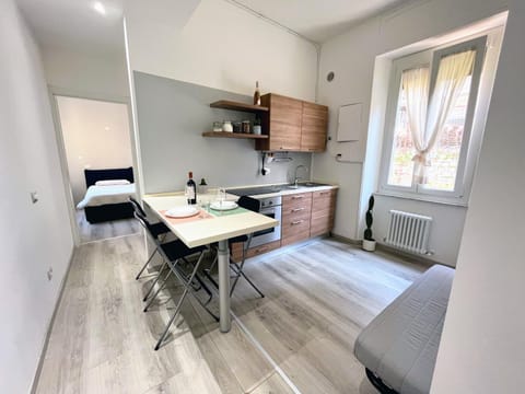 Kitchen or kitchenette, Living room, Seating area