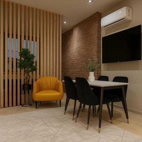 KING Bed • Elevated City Retreat • Free Parking Apartment in Pittsburgh