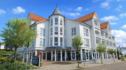 Property building, Day
