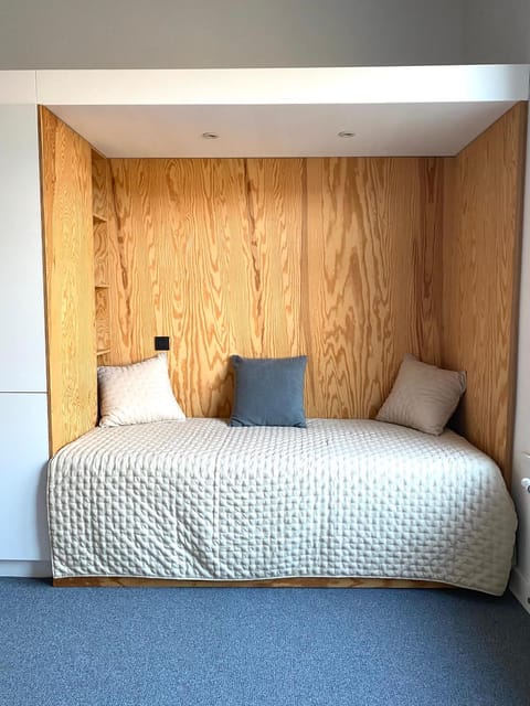 Bed, Bedroom, wardrobe